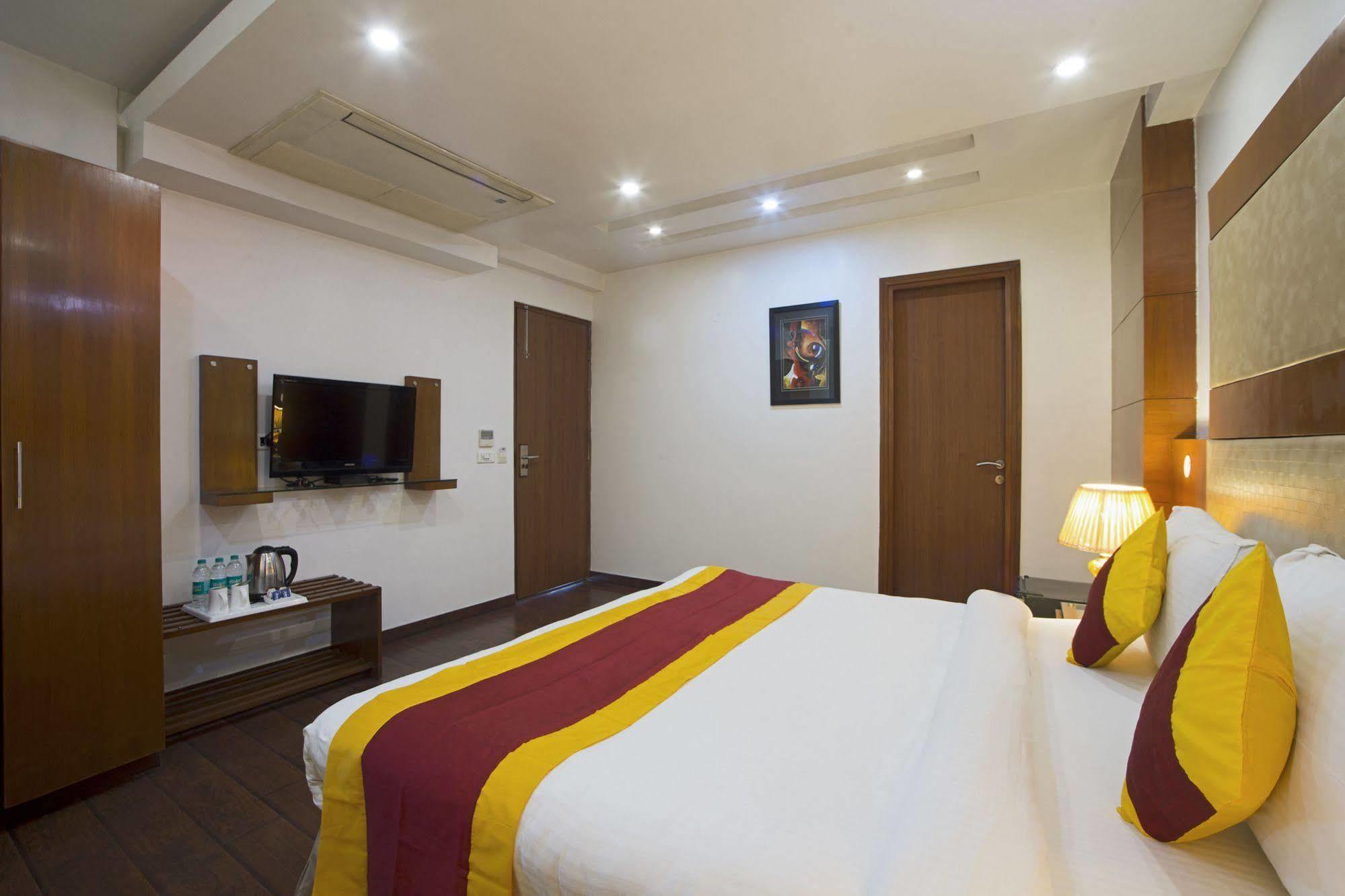 Hotel Palm Do'R - 02 Mins From New Delhi Railway Station Nova Deli Exterior foto