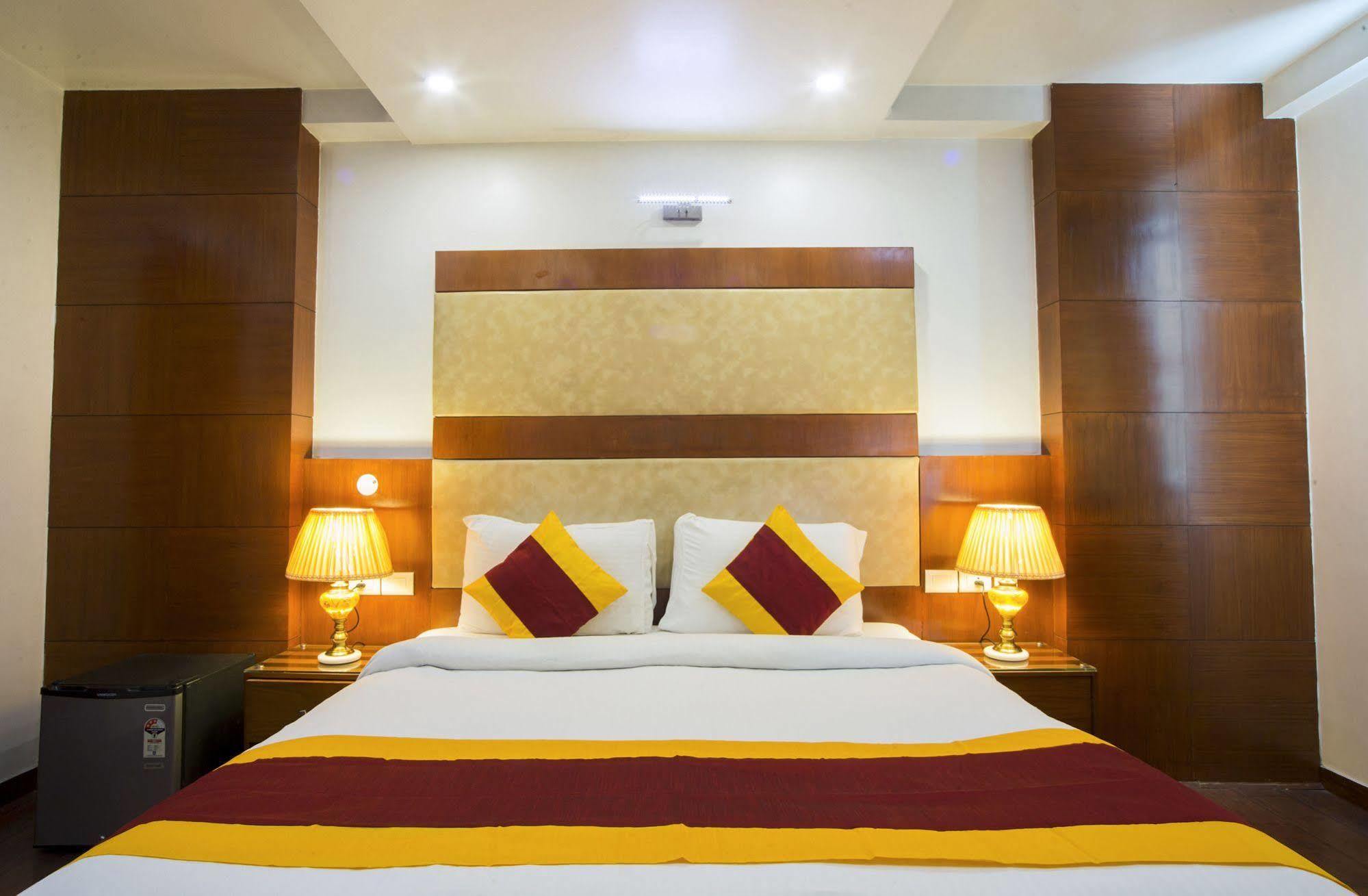 Hotel Palm Do'R - 02 Mins From New Delhi Railway Station Nova Deli Exterior foto